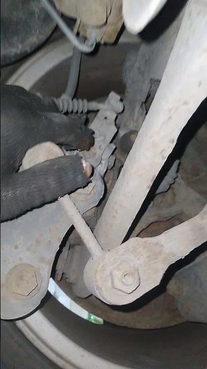 why your handbrake isn't holding or not working#handbrake #notworking#audi#golf #common #issue#cars