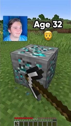 Khaby Lame vs NOOB Minecraft Player! #minecraft