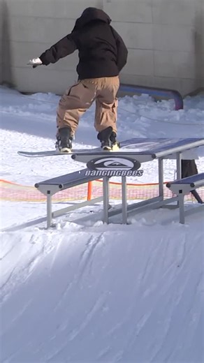 Quiksilver on Instagram: "Snowboarding is fun. Getting people together is more fun. Getting people together to celebrate snowboarding is the most fun. Last weekend with @bangingbees and @bluetomato at @nordketteskylinepark. 📹 @damstess733 & @jake_the_snake1 🎶 @sidisid.bb"