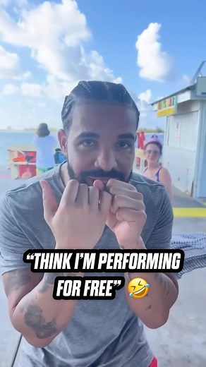 RapMusic on Instagram: "#Drake is too silly 💀"