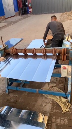 How to Use a 7-Line Sheet Metal Ribbing Machine#youtubeshorts