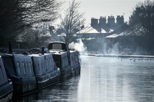 UK snow forecast revealed as temperatures set to plunge to -1C