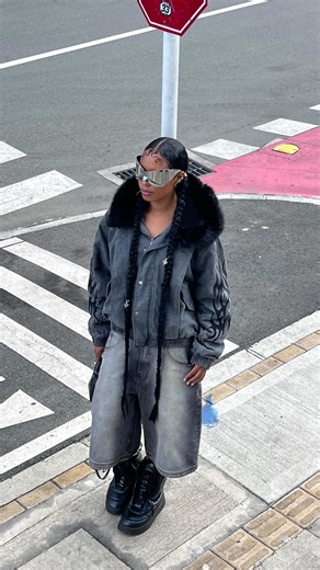 lorena robledo on Instagram: "Tenía este video ahí guardado hace unas semanas y no podía dejar que se acabara el año sin publicarlo … amo hacer cosas que no sé hacer pero siempre busco la manera de aprender 🙂‍↔️💘 ESTO NO ES UN TUTORIAL"