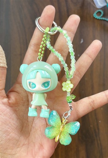 Simple Beaded Bag Charm with Figure Tutorial