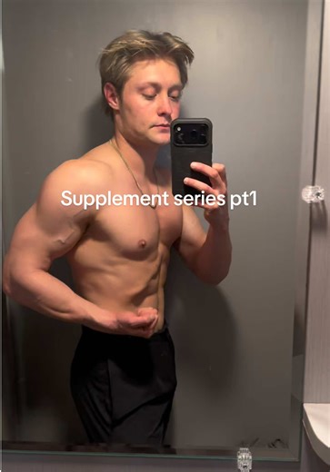 Supplement Series Part 1: Make Your Own Pre Workout Want an extra boost and a great pump without the long ingredient list on energy drinks and pre workouts? Here’s a simple, cheaper homemade option I use every single workout. What you need • 1 banana • 5g creatine • Water • Caffeine source of choice Why it works The carbs from the banana turn into glucose, then get stored as glycogen in your muscles. During your workout, that glycogen is broken back down into glucose and used to create ATP, your