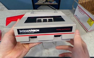 【8-Bit Guy】9月捐赠开箱【生肉】