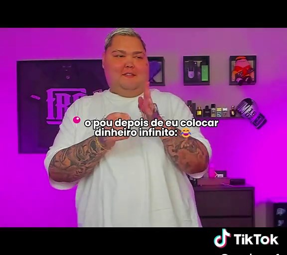 Parah Lu Hei Hei Hei Hei Caralho: Edredom na Parede