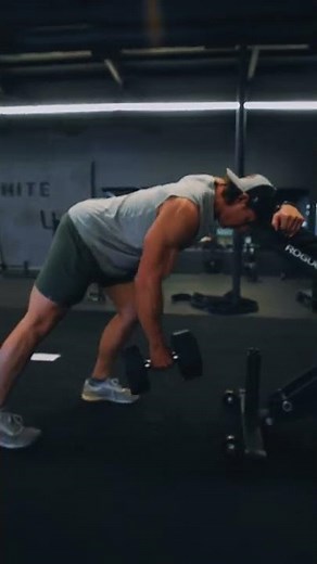 Single Arm DB Row: Lat Focused | Paragon Training Methods