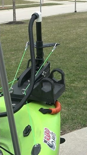 Haswing Trolling Motor Lift Demo using foot steering!!!! [Super Easy]