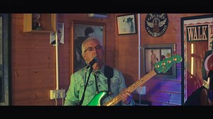 Big River Band great version of The Johnny Cash hit 'Folsom Prison Blues'. Big River Band now taking bookings for all events. | Hot Country TV