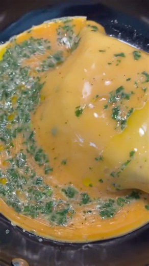 Best Scrabble Egg Breakfast Yummy #egg #scrambled #foodie #breakfast #youtubeshorts #viralvideo #yum