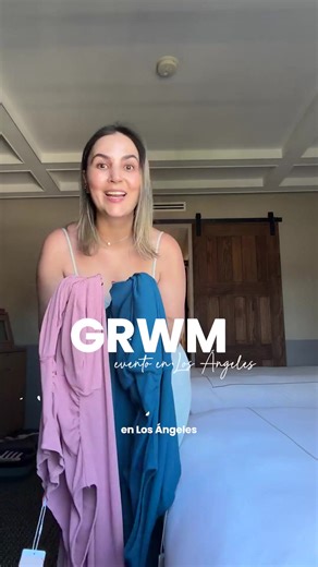 Elige entre vestido azul o rosado en Los Ángeles