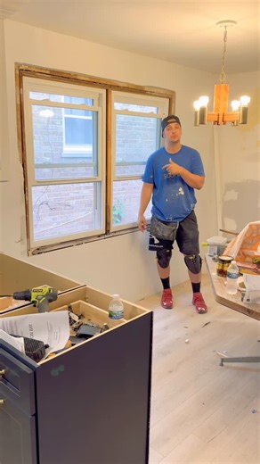 HomeDIY on Instagram: "An easy tutorial on how to update your window trim. Comment “window trim” if you want the parts #windowtrim #trimwork #window #homeimprovement #homerenovation"