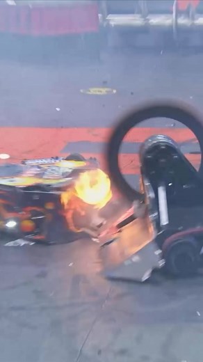 665K views · 358K reactions | Watch #BattleBots Thursday nights at 8p on @discovery. Streaming on @discoveryplus | BattleBots | Facebook