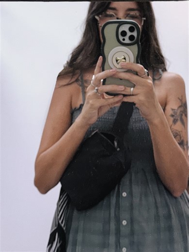 Abigail Morrow | Mood: just thriving. | Instagram