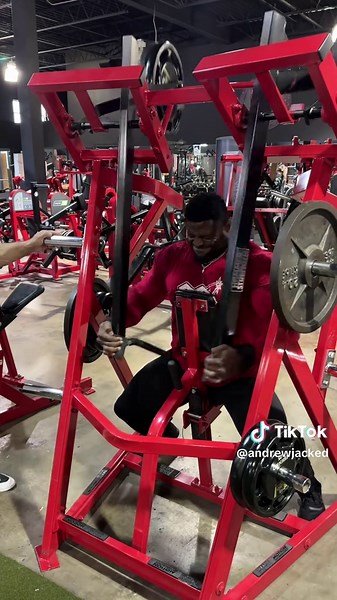 Back day = Growth Day. Fuelled by BSN @BSN Supplements #ad #sponsored #bsnsupplements #backday #backworkout