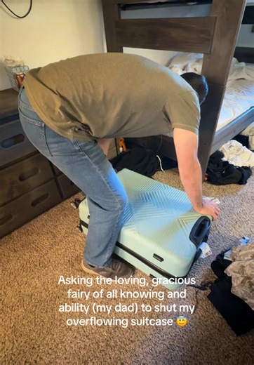 Suitcase Zipper Breaks: A Heartfelt Moment