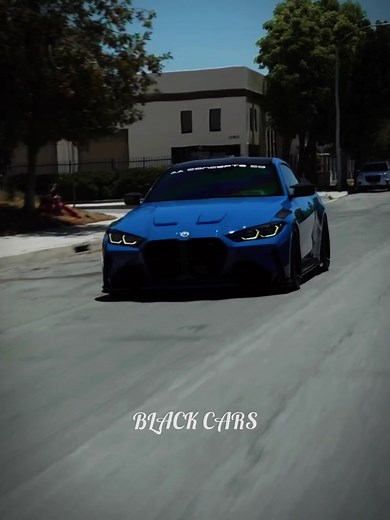 Exploring the 2026 BMW 320i in Frozen Black