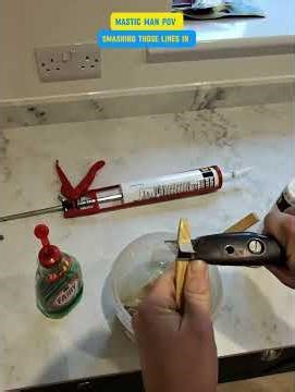 Smashing those lines in QuickTime… bosh! #asmr #oddlysatisfying #masticman #sealantapplication