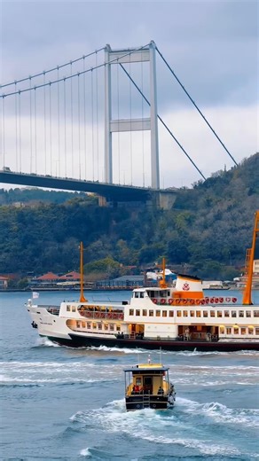 Мост между мирами: мгновение, которое стоит увидеть🌉🇹🇷 #istanbul #travel #стамбул