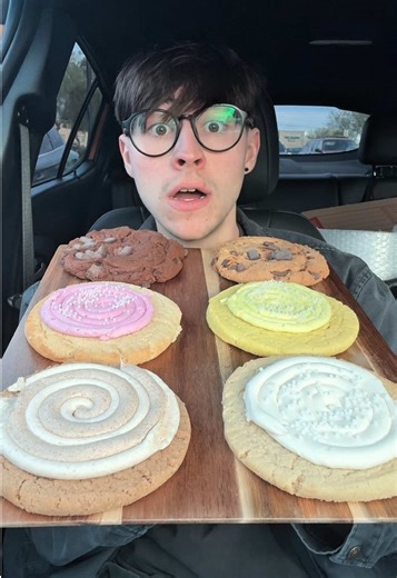 Delicious Cookie Mukbang Experience