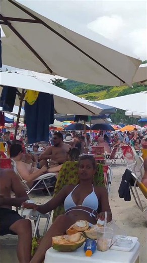 🇧🇷 Camburi Beach a Sunny Day in Brazil