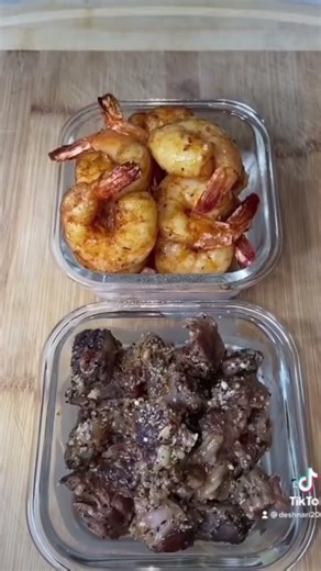 Meal prep for the week with Razab Containers