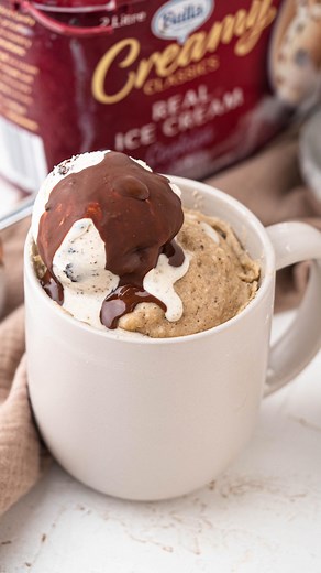 70K views · 93 reactions | 3 ingredient mug cake ready in 2 minutes 襤 Turn your favourite ice cream into a delicious mug cake with just flour and baking powder The easiest cake you’ll ever make  thank me later Full recipe in my bio or here: https://zhangcatherine.com/ice-cream-mug-cake/ . . . #icecream #mugcake #microwavecake #baking #recipe | Catherine.desserts | Facebook