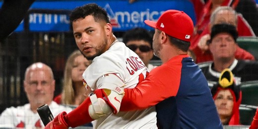 Contreras begins reduced 4-game suspension after appeal