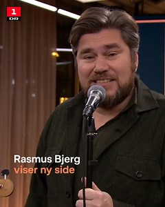 Rasmus Bjerg har premiere på sit nye musikalske onemanshow i morgen, hvor han viser en helt ny side af sig selv. Vi var dog så heldige at få en lille smagsprøve på showet allerede nu med sangen "Jeg ku gøre 1000 ting" 🎶 | Aftenshowet - DR