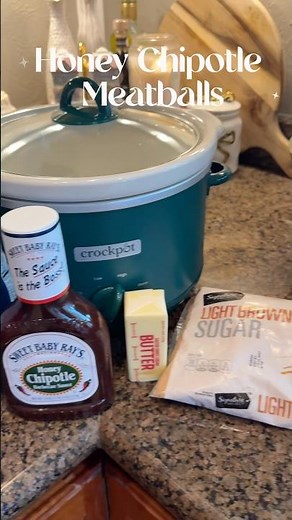 🧈This will be your new go-to meatball recipe! What can be bad with butter? #honeychipotlemeatballs