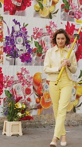 Fleur de Figuier, Bois d’Orange, Gingembre Rouge… Les Eaux Parfumées Bienfaisantes Roger&Gallet distillent du bonheur dans les rues de vos villes. Ouvrez les yeux ! ---- Fleur de Figuier, Bois d’Orange, Gingembre Rouge… Roger&Gallet Wellbeing Fragrant Waters bring happiness to the streets of your cities. Open your eyes ! #rogergallet #fragrances #perfumes #natural | Roger&Gallet
