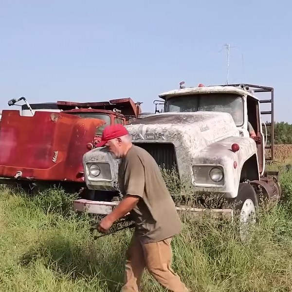 After five tries, the Mack finally runs