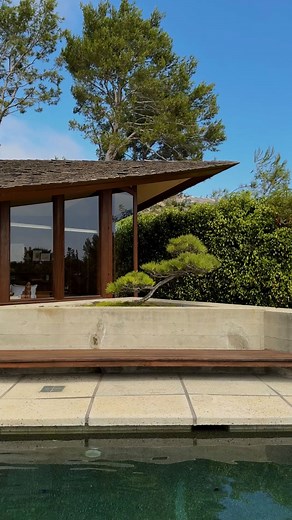 THE VALUE OF ARCHITECTURE on Instagram: "Aaron G. Green, Architect The Anderson Residence, 1959 8 Sea Cove Drive Rancho Palos Verdes, CA 90275 An oceanfront estate property of nearly 3.5 acres with magnificent views of the Pacific Ocean, Abalone Cove, and Catalina Island. One of Frank Lloyd Wright’s most talented and original disciples, Green ran his own distinguished practice while serving as Wright’s West Coast representative from 1951 until the elder architect died in 1959. The Anderson Resid