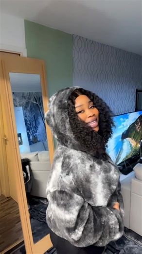 Fleece Hooded Zipper Jacket, Fuzzy Sherpa Fleece, Trendy Design with Te... Next Crest#zipper #jacket #trendyyy