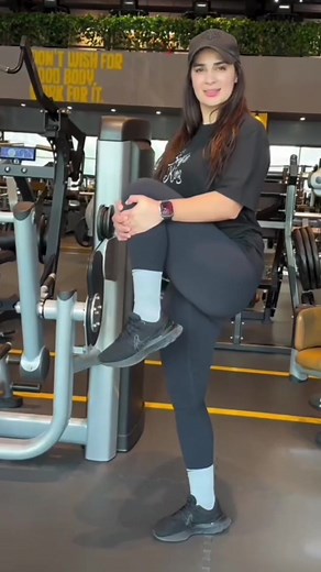 Hot Figure and Fit Body in Stylish Leggings