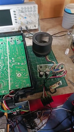 รับซ่อมแอร์บ้านไดกิ้น ซ่อมบอร์ดแอร์ไดกิ้นอินเวอร์เตอร์ Tel.0803683798