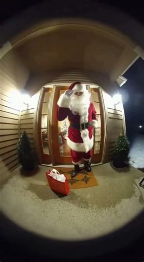 Parent surprises kids by dressing like Santa 🎅 #humor #ring #viral #subscribe