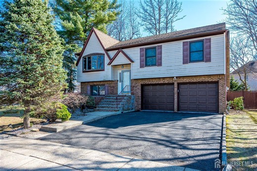 1 Sandalwood Dr, Edison, NJ 08820 - MLS 2611982R - Coldwell Banker