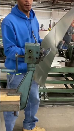 Manual Easy Edgers and Power Flangers turn the right angle male flange on a curved piece