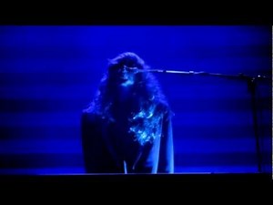 Beach House performing "Troublemaker" live @ Oakland Fox Theatre 9/28/12