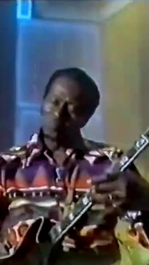“Everybody's scrambling n' 'jumping around” for the weekend! #ChuckBerry #LetItRock #musictok #LiveMusic #fyp