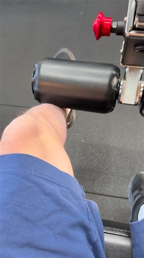 Check dit dan! 🥹🥹 Er komt wat kracht in mijn hamstring. De kracht, de controle. Dit is dan een video van vorige week. Maar de hoogtepunten stapelen zich op. Het vertrouwen in dat alles goed komt wordt steeds groter. Happy me! Ik ben er voorlopig nog lang niet. Ik heb al grote stappen gemaakt en ben al een tijd onderweg. Maar ik heb minstens nog zo’n periode te gaan. Dankzij mijn fysio/drill instructor, mega stappen aan het zetten. Ze verrichten echt wonderen. Het lichtje aan het eind van de tu