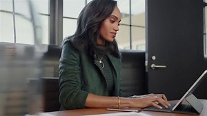 Pantene Gold Series TV Spot, 'You Mean Business'