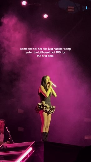 she’s growing so much it’s so bittersweet @madison beer #madisonbeer #billboardhot100 #bittersweet #locket #music