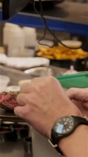 Restaurant meltdown! Gordon Ramsay's pressure cooker reveals chaos, questionable cooking, and major stress. #GordonRamsay #KitchenNightmares #RestaurantLife #FoodFail #StressfulJob