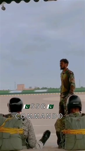 SSG Para Trooping... 🇵🇰🍀 #ssgcommandoarmy #FYPage #ForYouPage #Foryou #ssgcommando @ssg commando @C R 7 🍂 @M 💝Ali Raza😎 wasli❤️