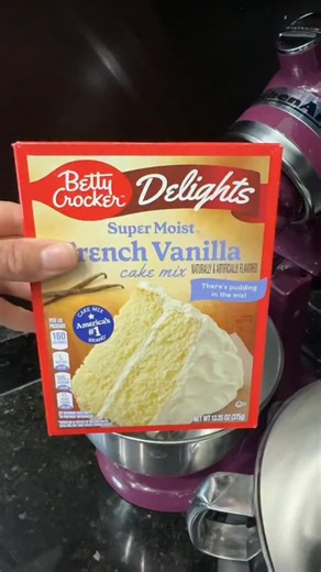 Courtney King on Instagram: "Cakesicles dough recipe this is what works for me. There are numerous great recipes out there. This was by the OG Cake Poppin Jo. Recipe below Cake pop/ cakesicles dough recipe 1cup water 3 eggs 2 tablespoon of apple sauce 2 tablespoon sour cream 1 box of cake mix #cakesicledough #cakesicle #cakesicles #cakesiclesoftiktok #nashvillebaker #murfreesborobaker"