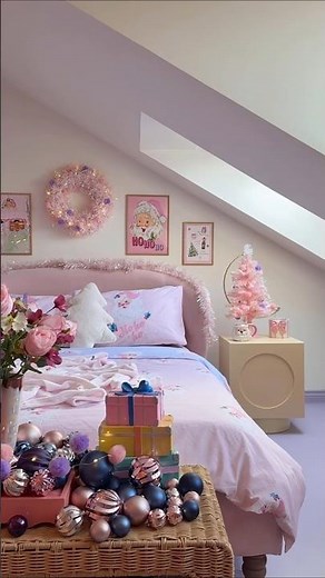 We’re obsessulated with this Pinkmas bedroom 🪄💖🎄 #DIYtips #Howto #BandQ