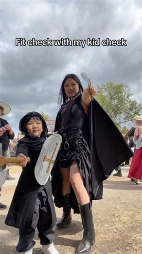 Renaissance faire outfit check!